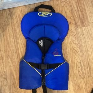 Stohlquist infant life vest